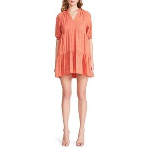 NWT! Bb Dakota Steve Madden. XS, M. Hustle Glow dress. Pockets. Sleeves. Salmon